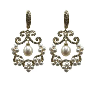 326-01-G | CHANDELIER EARRINGS IN GOLD