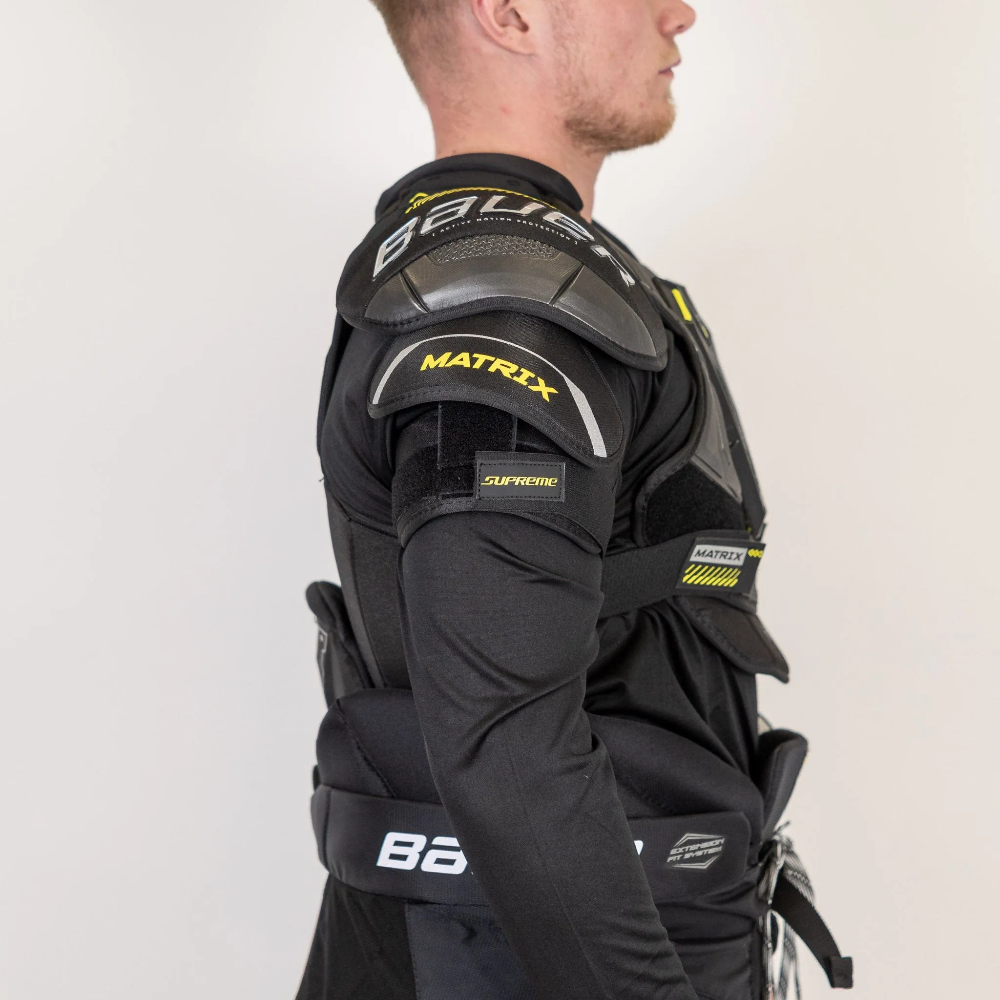 Bauer Supreme Matrix Intermediate Hockey Shoulder Pads