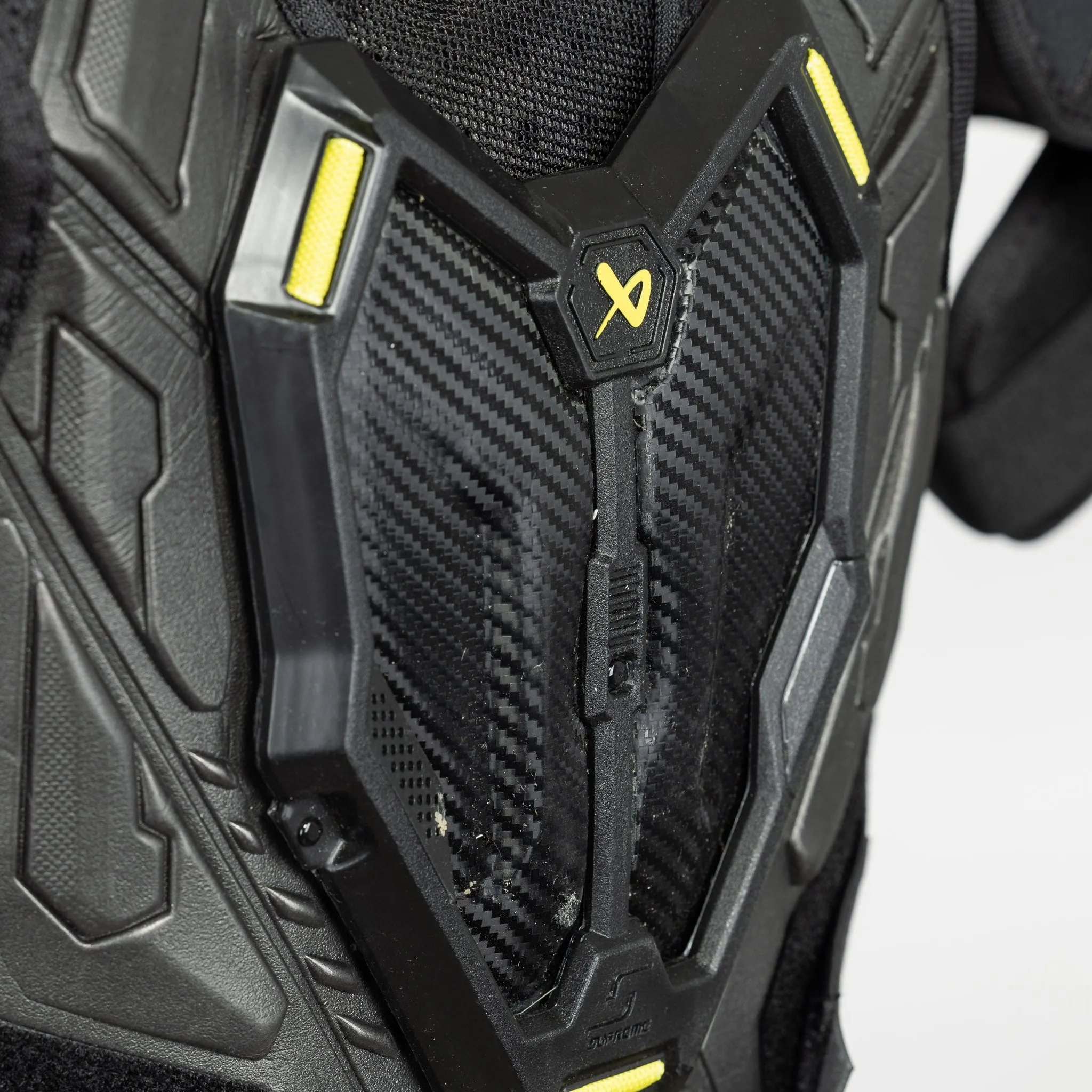 Bauer Supreme Matrix Intermediate Hockey Shoulder Pads