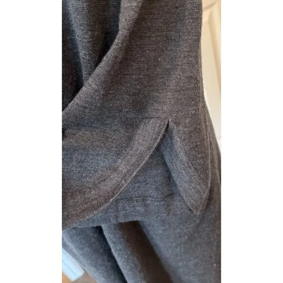 BCBGMAXAZRIA Sweater Jacket Women MED 100% Merino Wool Cardigan Knee Length Work