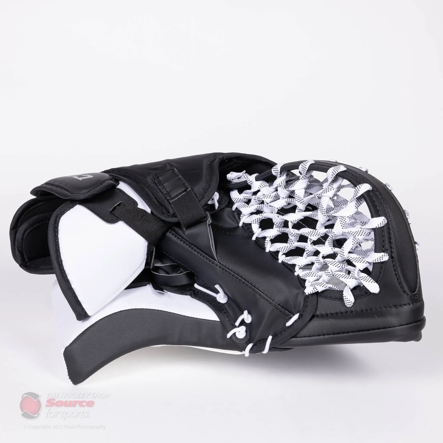 CCM Extreme Flex E5.5 Senior Goalie Catcher - Source Exclusive