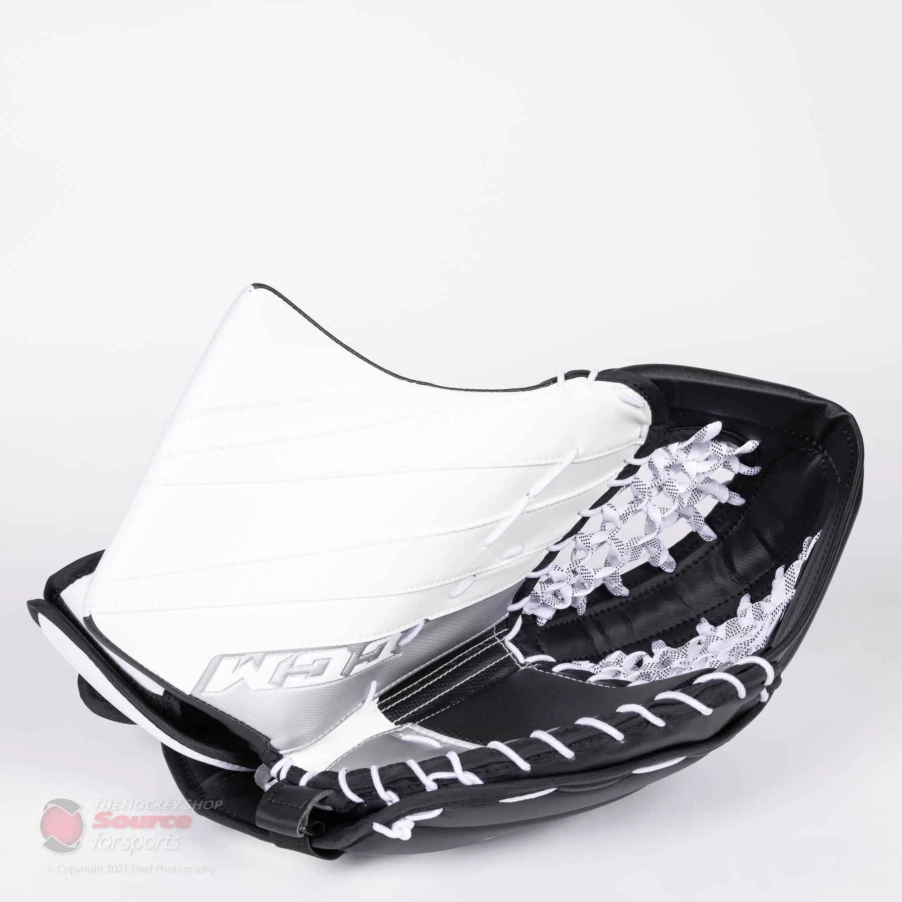 CCM Extreme Flex E5.5 Senior Goalie Catcher - Source Exclusive