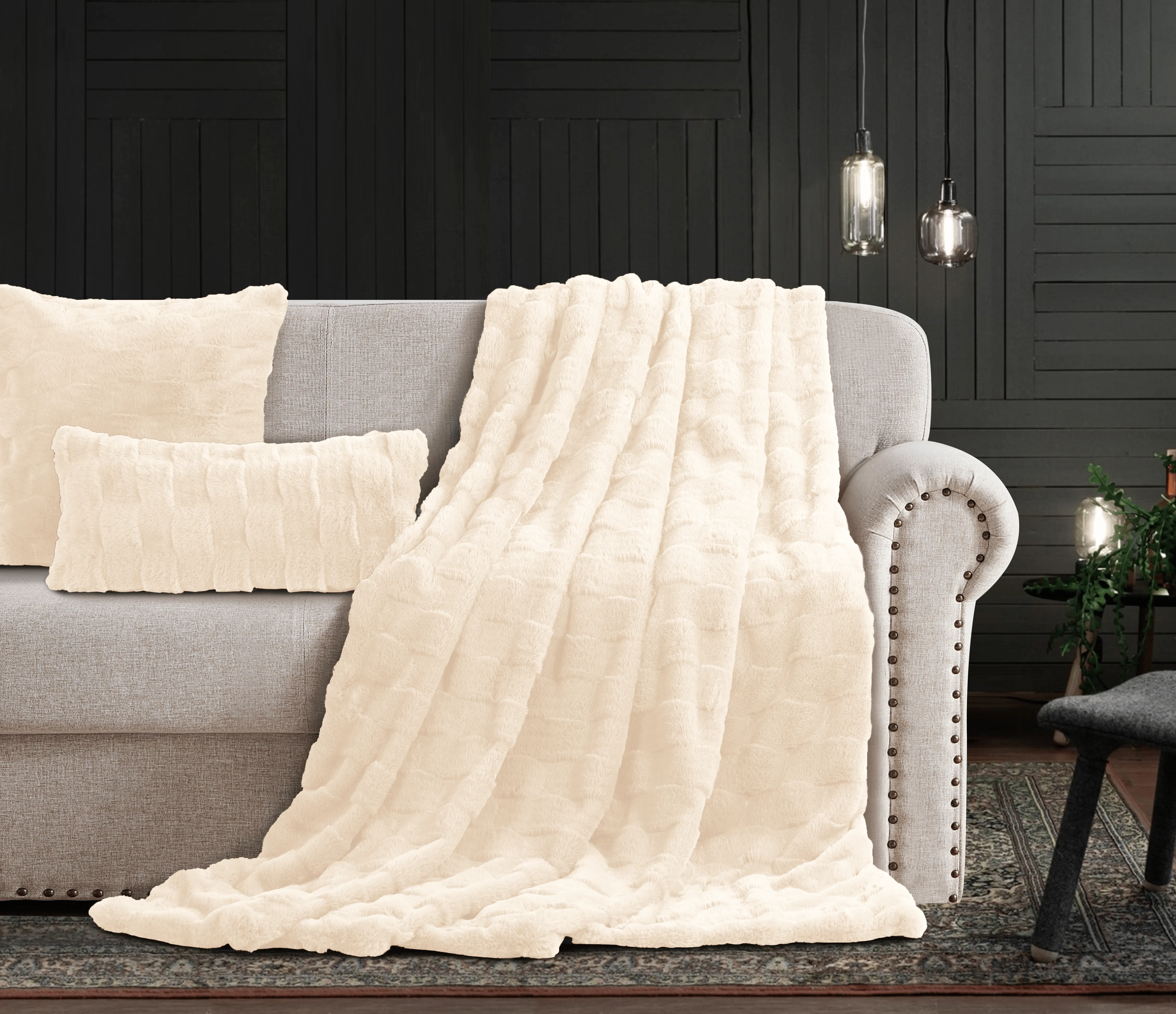 Cotton Co Prague Faux fux Throw 120 x 180cm Cream
