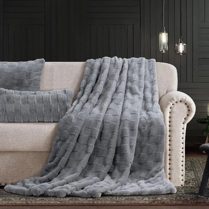 Cotton Co Prague Faux fux Throw 120 X 180cm Grey