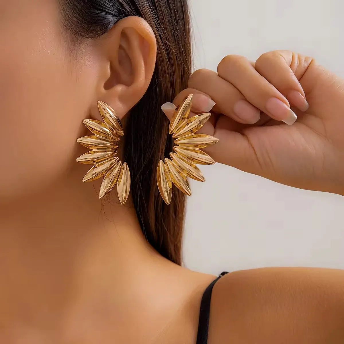 Creatively Steampunk Metal Half Flower Stud Earrings