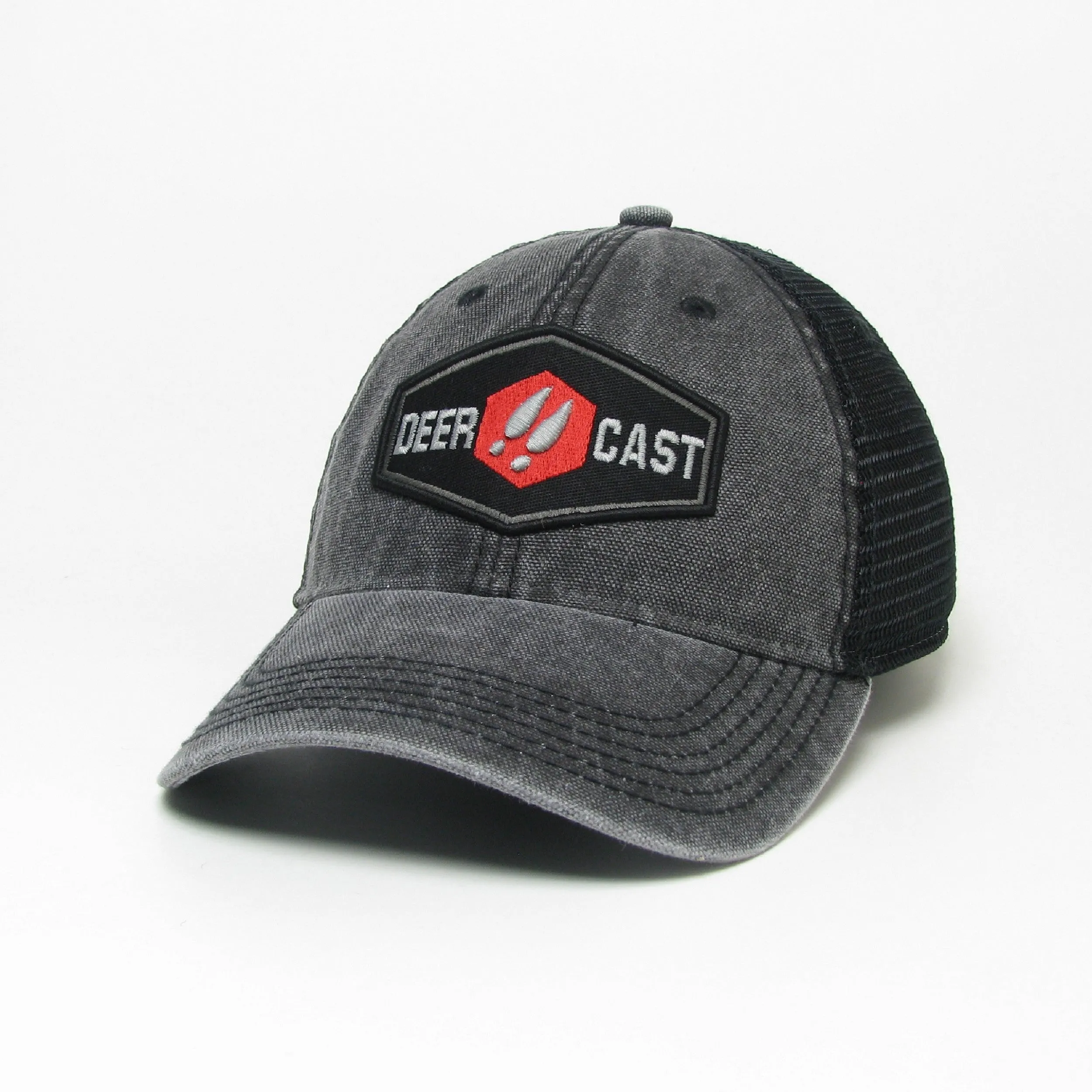 DEERCAST TRUCKER HAT