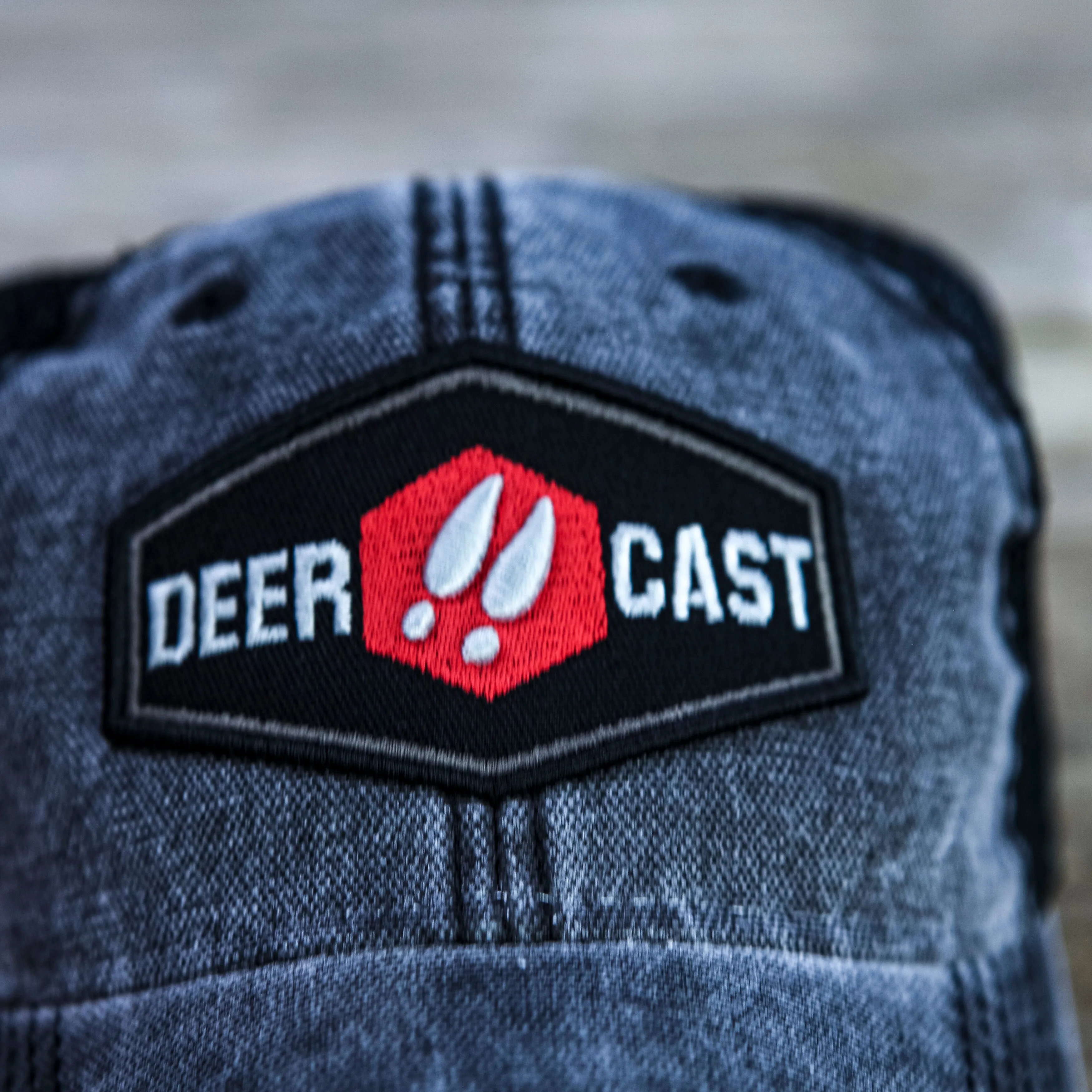 DEERCAST TRUCKER HAT