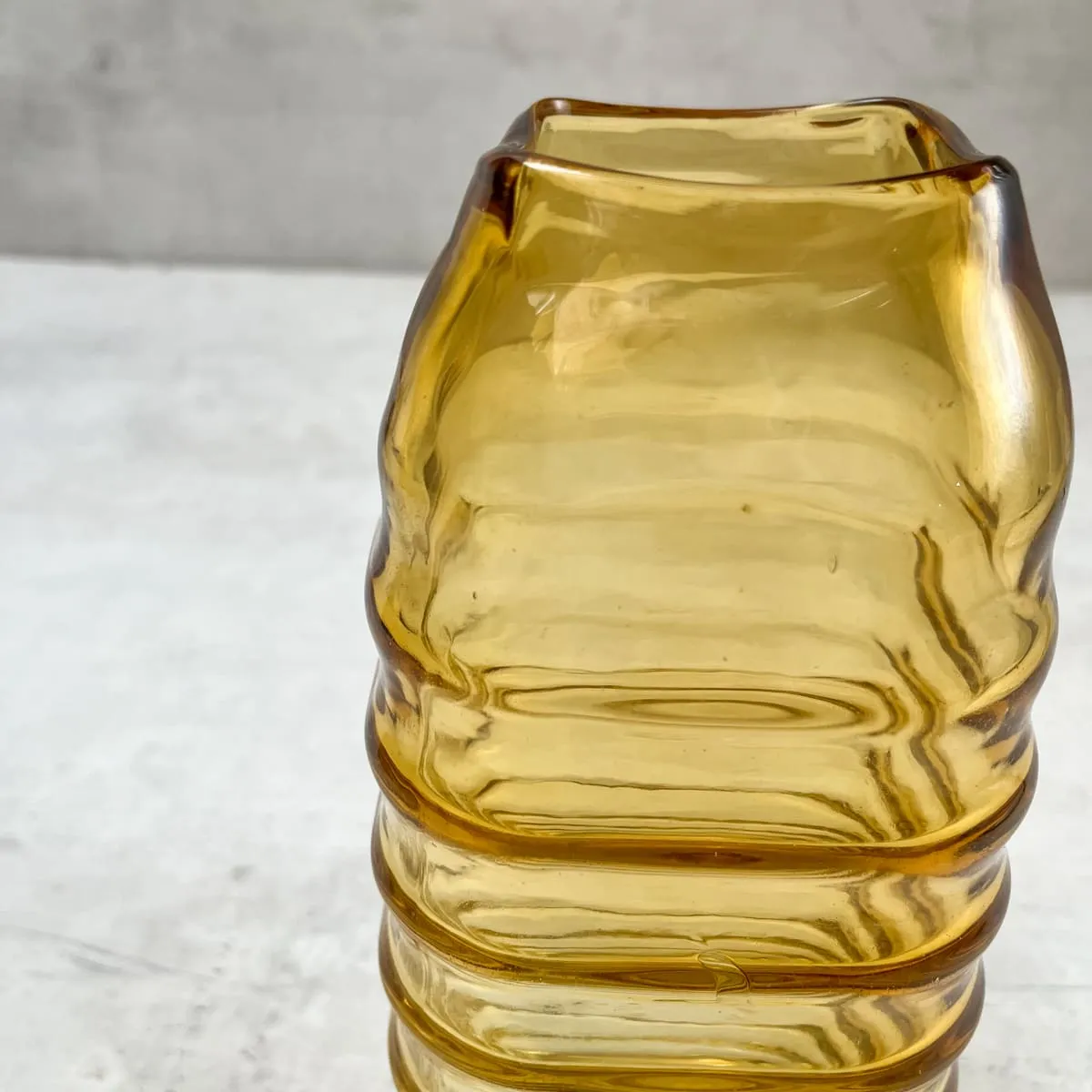 Edit House & Home-Home Artisan Caylee Amber Glass Vase (Small)