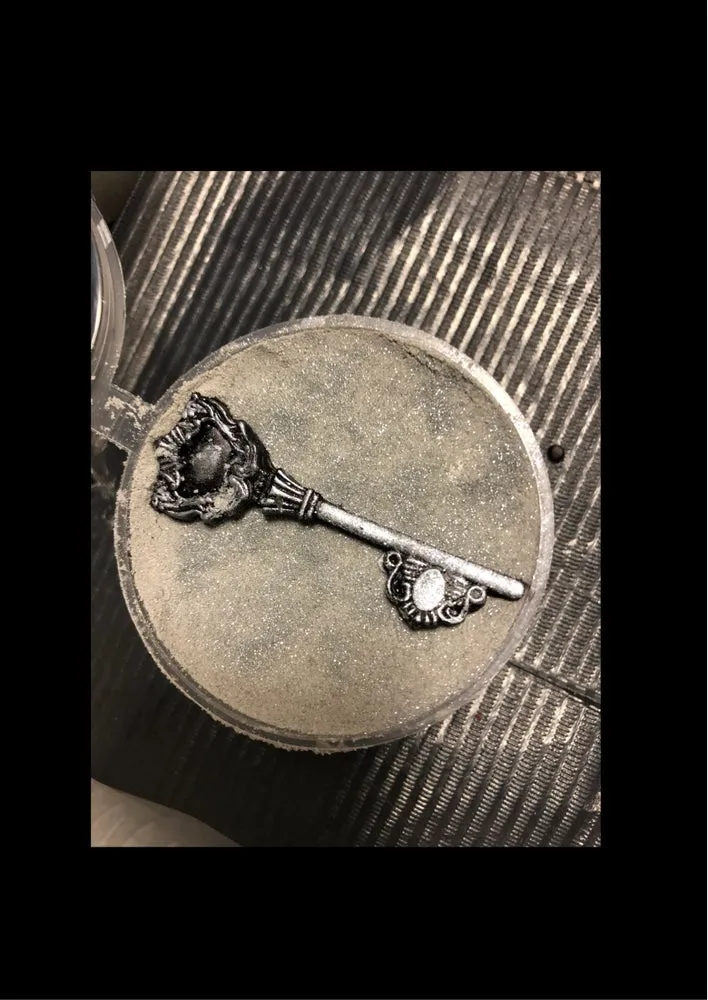 Hecate Luxury True Silver Metallic Bath Bomb with Single Use Soap