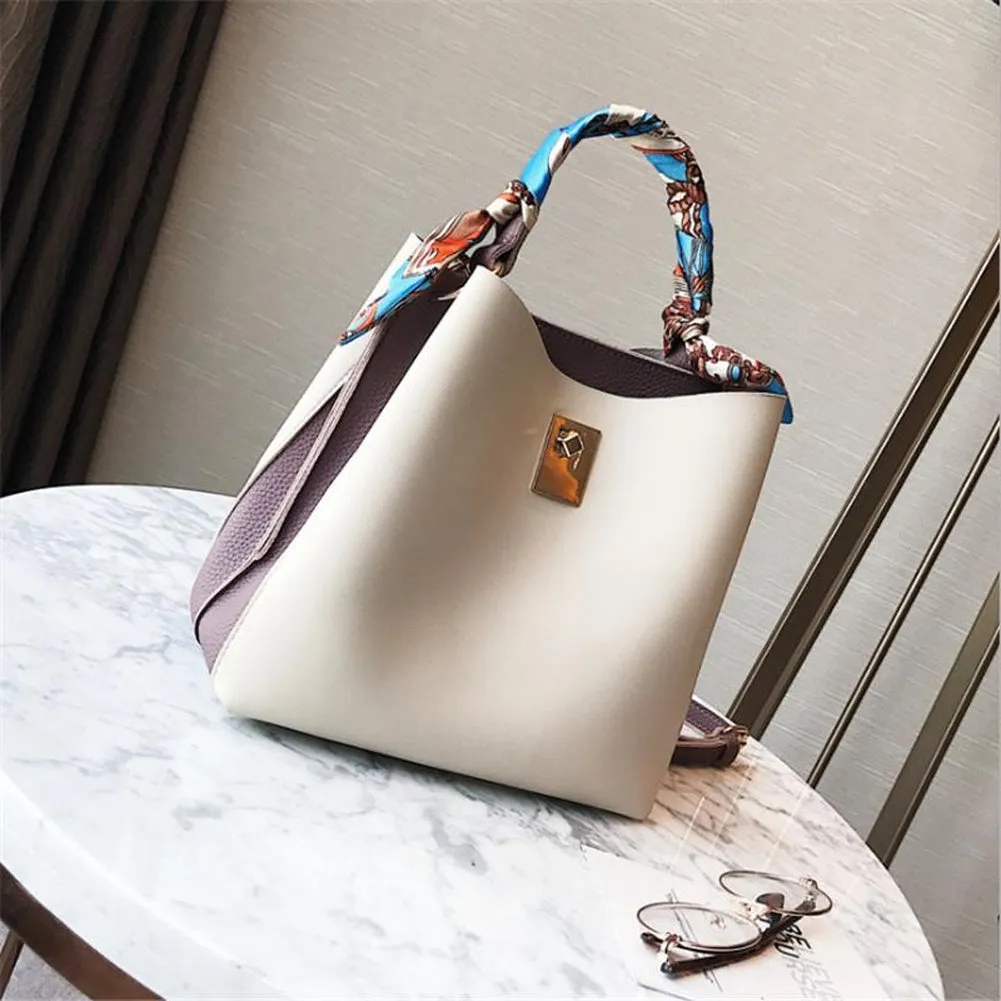 <bold>Bucket / Tote Bag  <br>Vegan-Leather