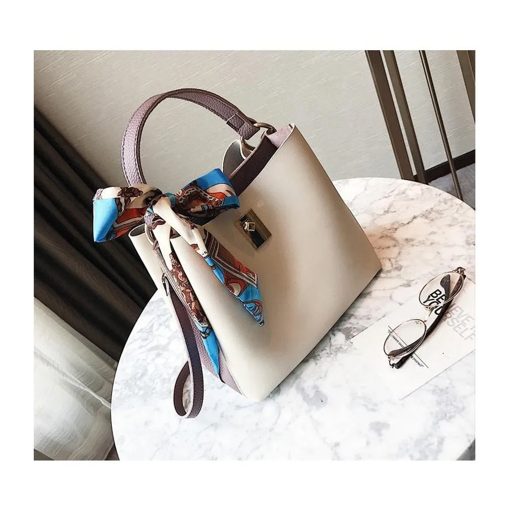 <bold>Bucket / Tote Bag  <br>Vegan-Leather