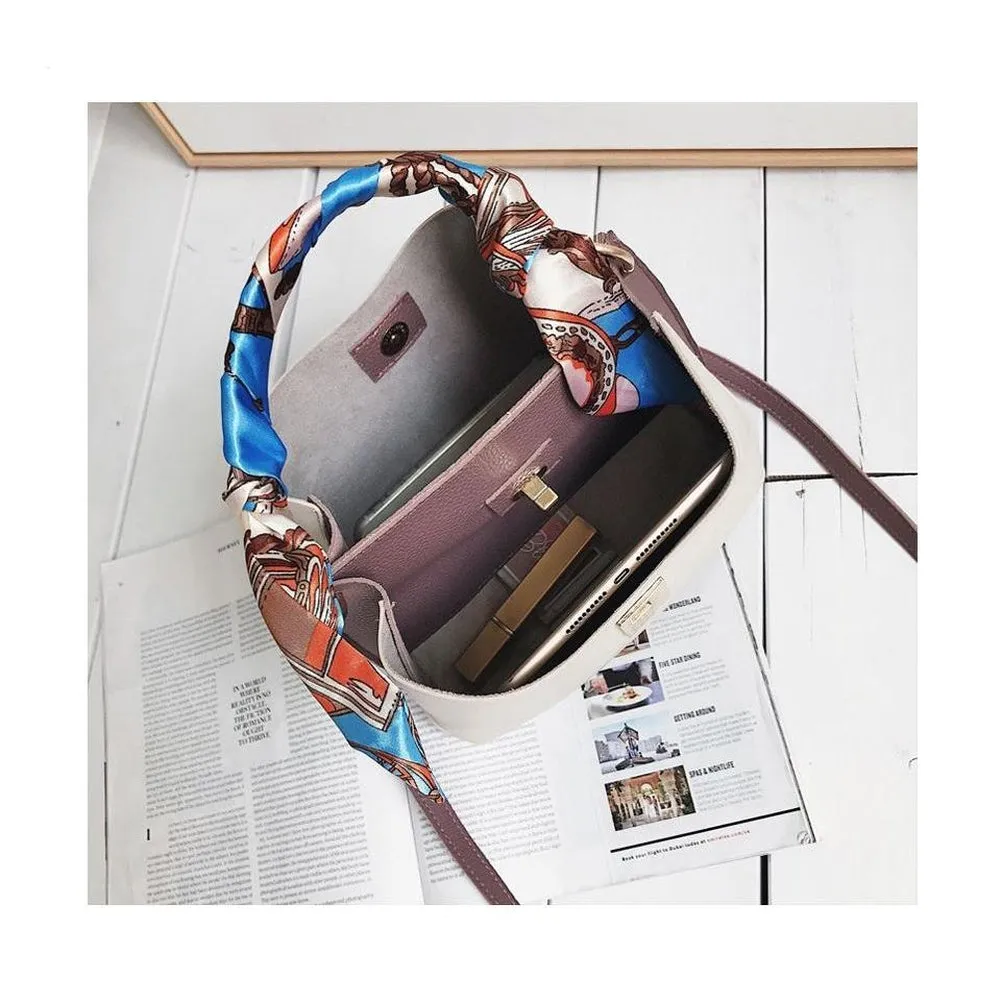 <bold>Bucket / Tote Bag  <br>Vegan-Leather