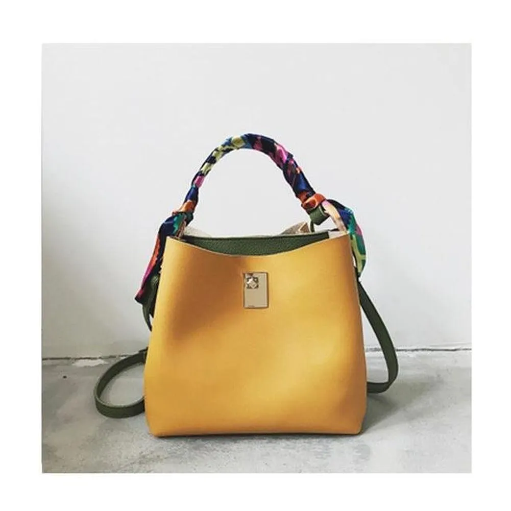 <bold>Bucket / Tote Bag  <br>Vegan-Leather