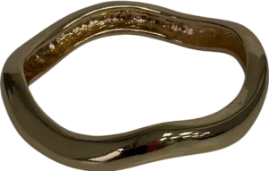 Metallic Wavy Bangle Bracelet One Size