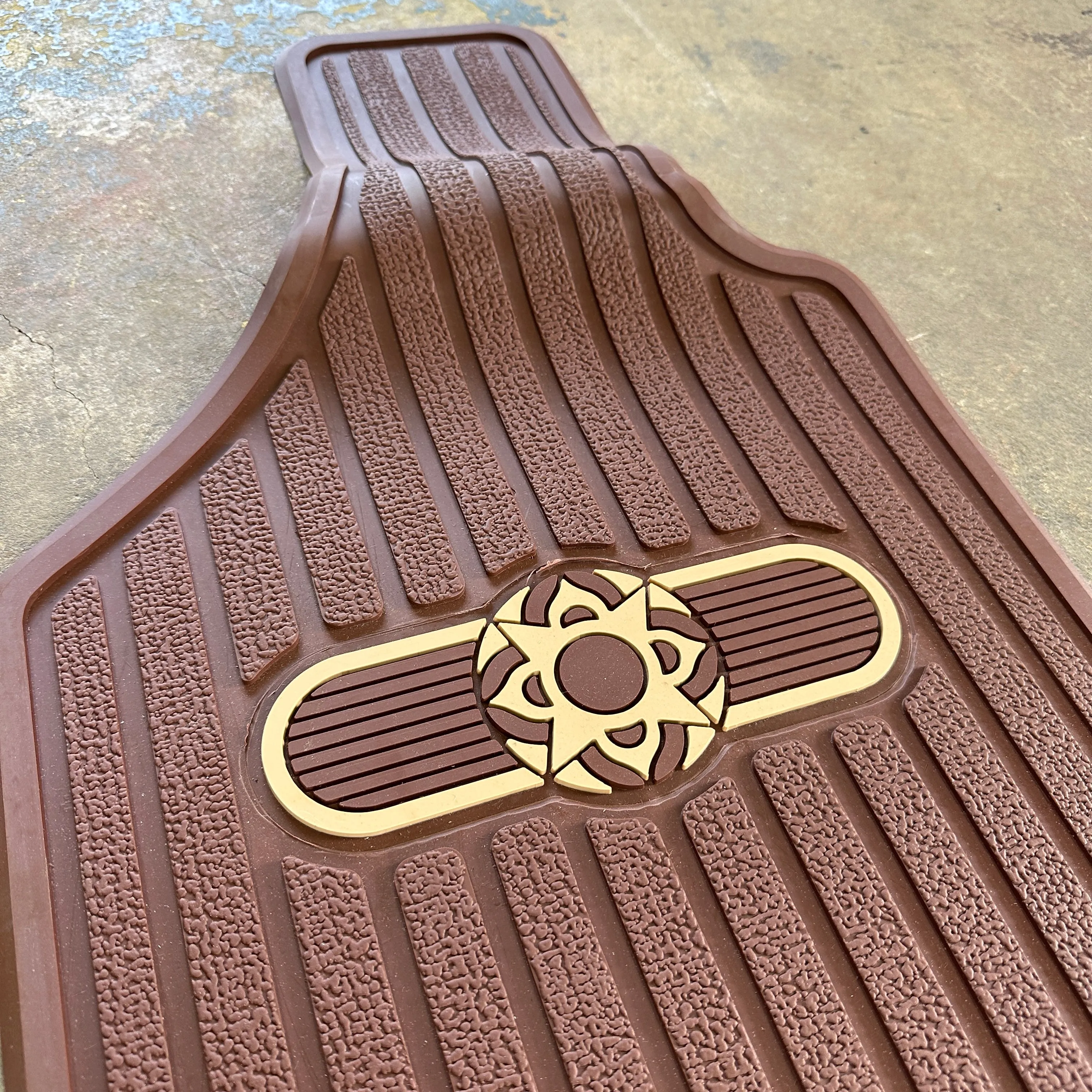 NOS 85-94 Astro/Safari Van Floor Mats - Plasticolor