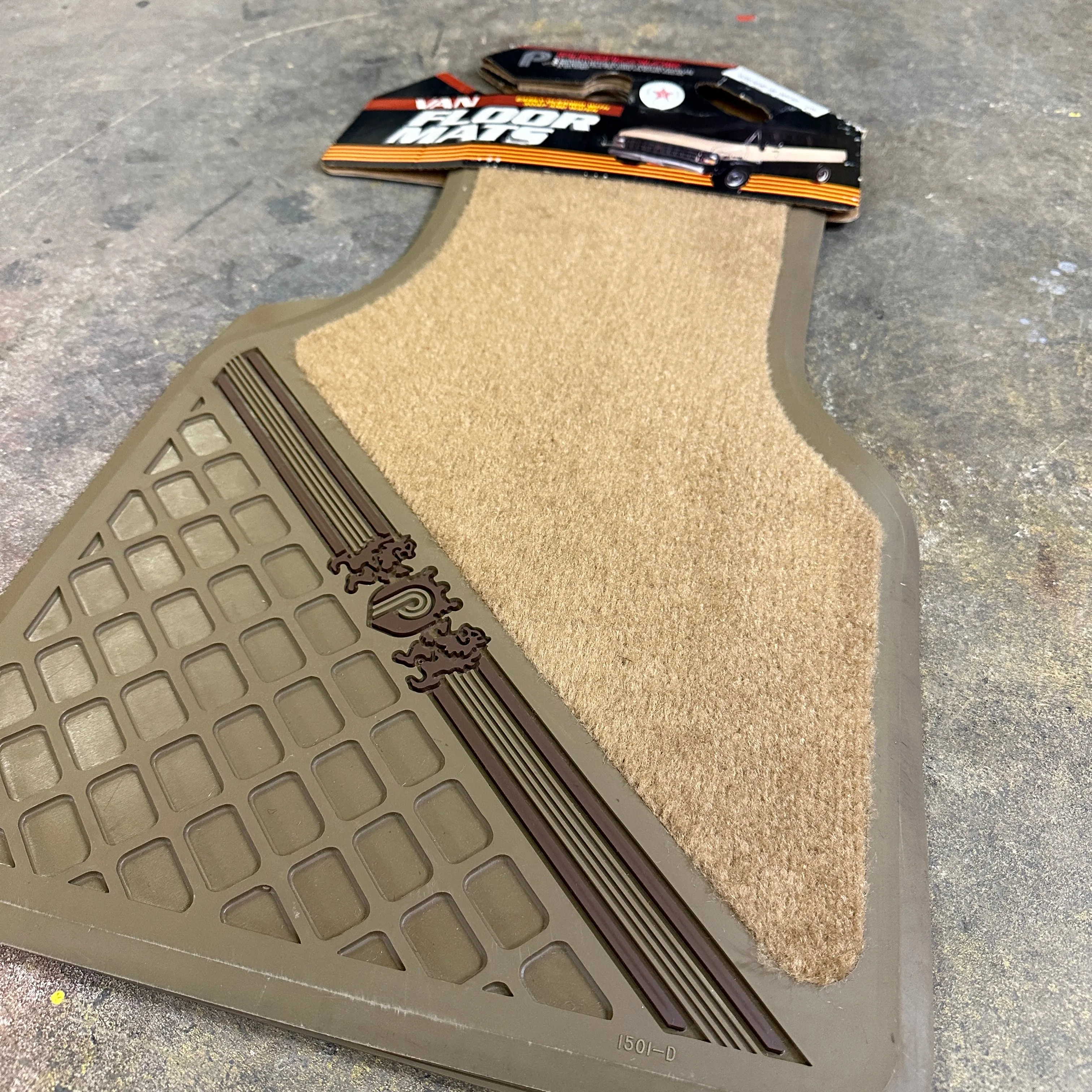 NOS Carpet/Rubber Plasticolor Floor Mats - Astro/Safari Vans 1984 