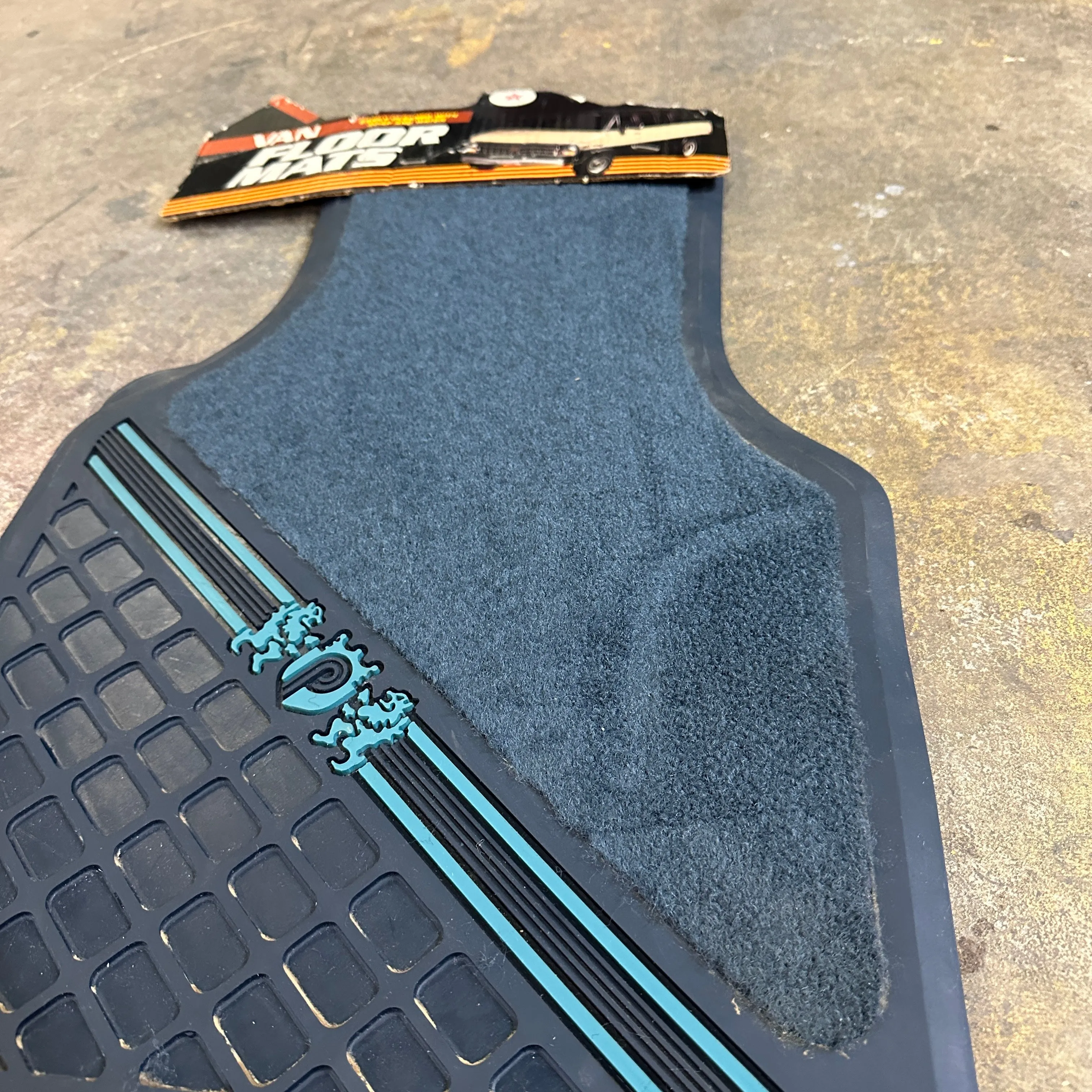 NOS Carpet/Rubber Plasticolor Floor Mats - Astro/Safari Vans 1984 