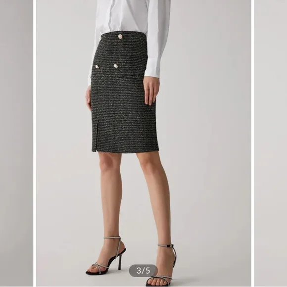 NWT Commense Pearl Button Split Elegant Midi Skirt Black. Size L