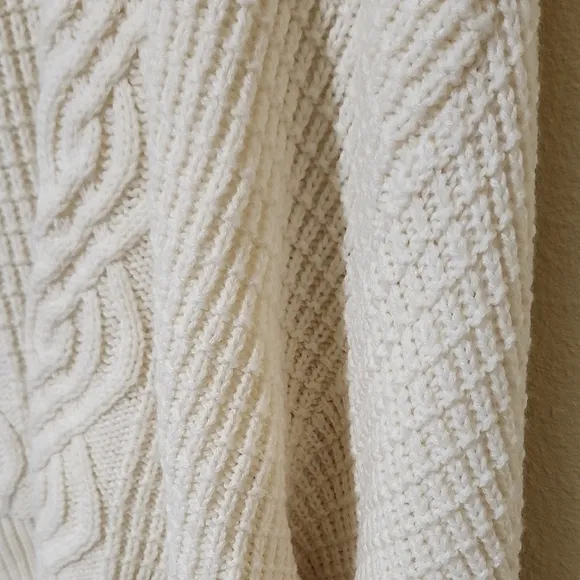 Pink Lily Cream Crew Neck Sweater with Knitted Texture