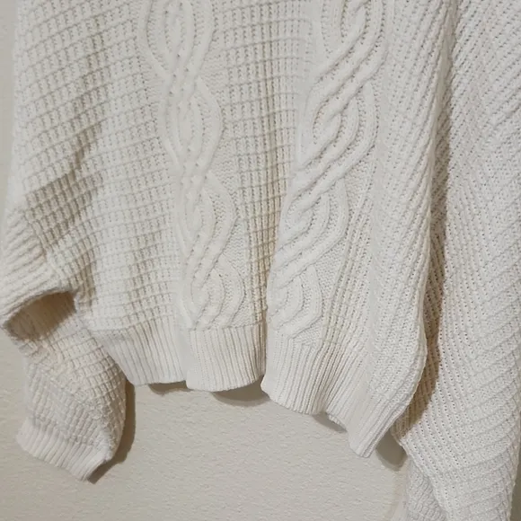 Pink Lily Cream Crew Neck Sweater with Knitted Texture