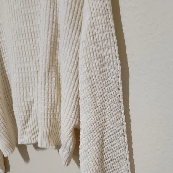 Pink Lily Cream Crew Neck Sweater with Knitted Texture