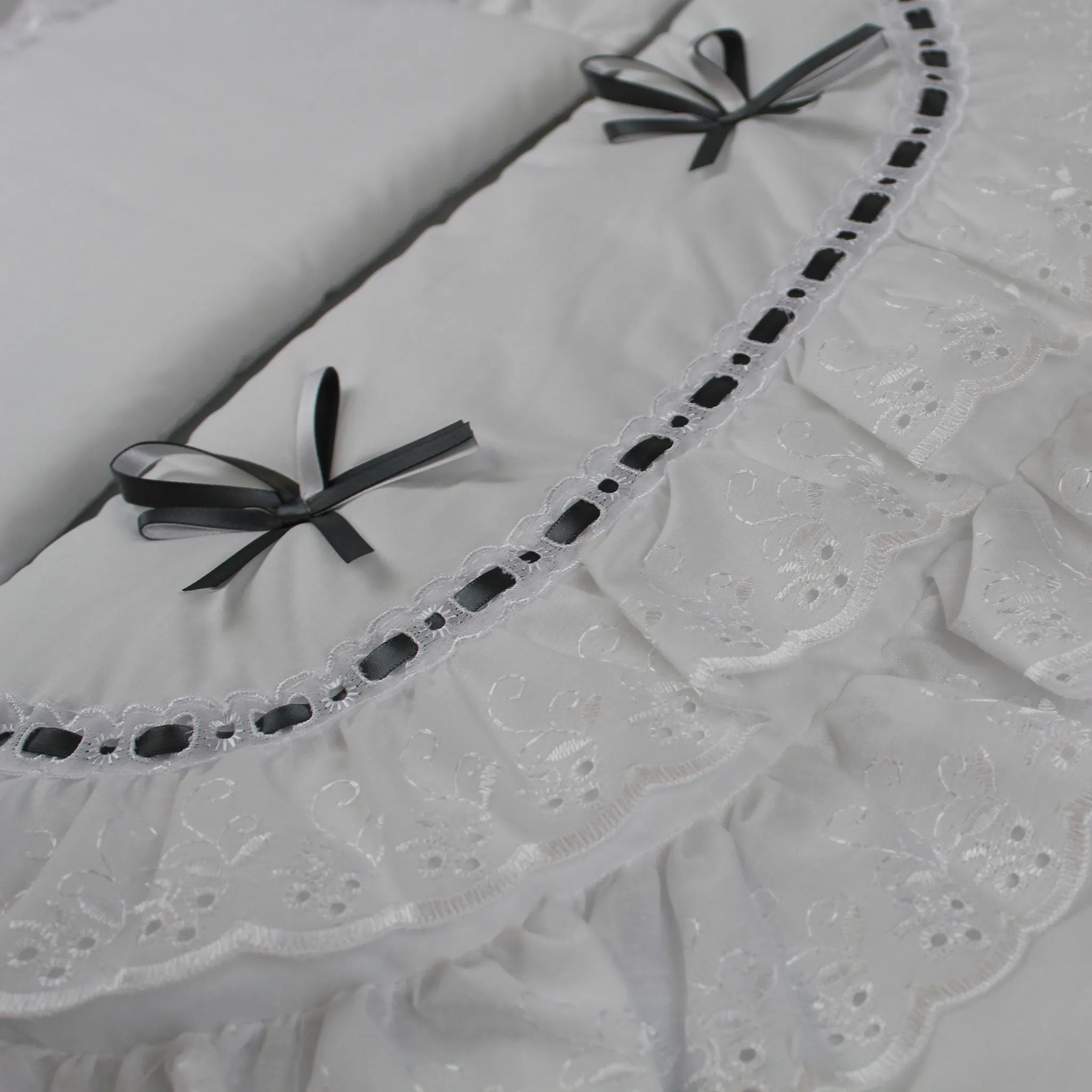 Pram Set - Pram Quilt and Pillow White/Charcoal
