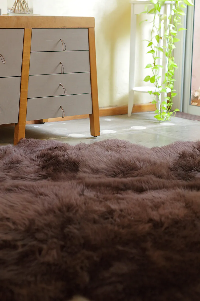 Quad Sheepskin Rug - Brown Chocolate -  (3.5´ x 6.5´ )