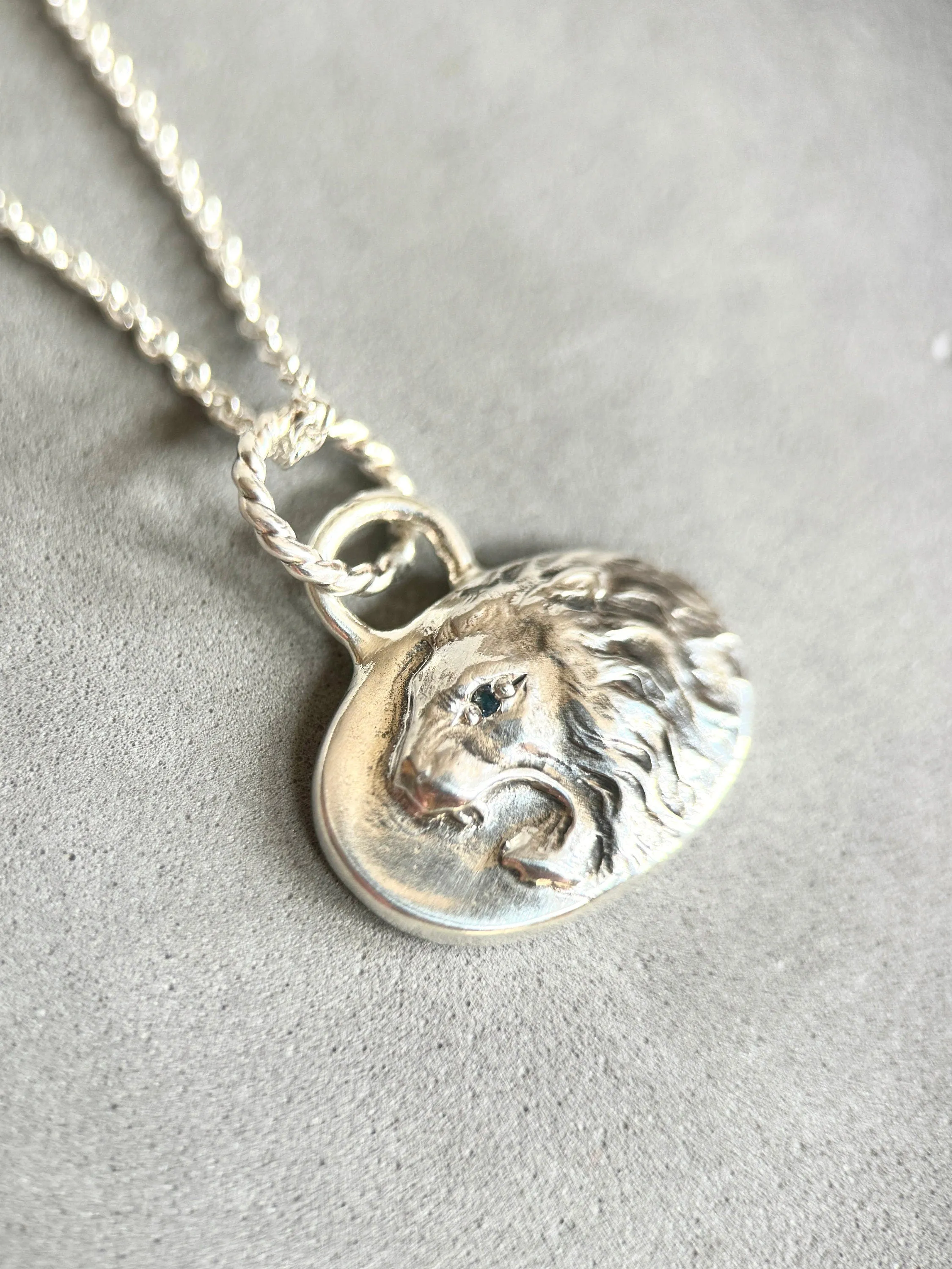 Roaring Lion Pendant with Blue Sapphire, sterling silver
