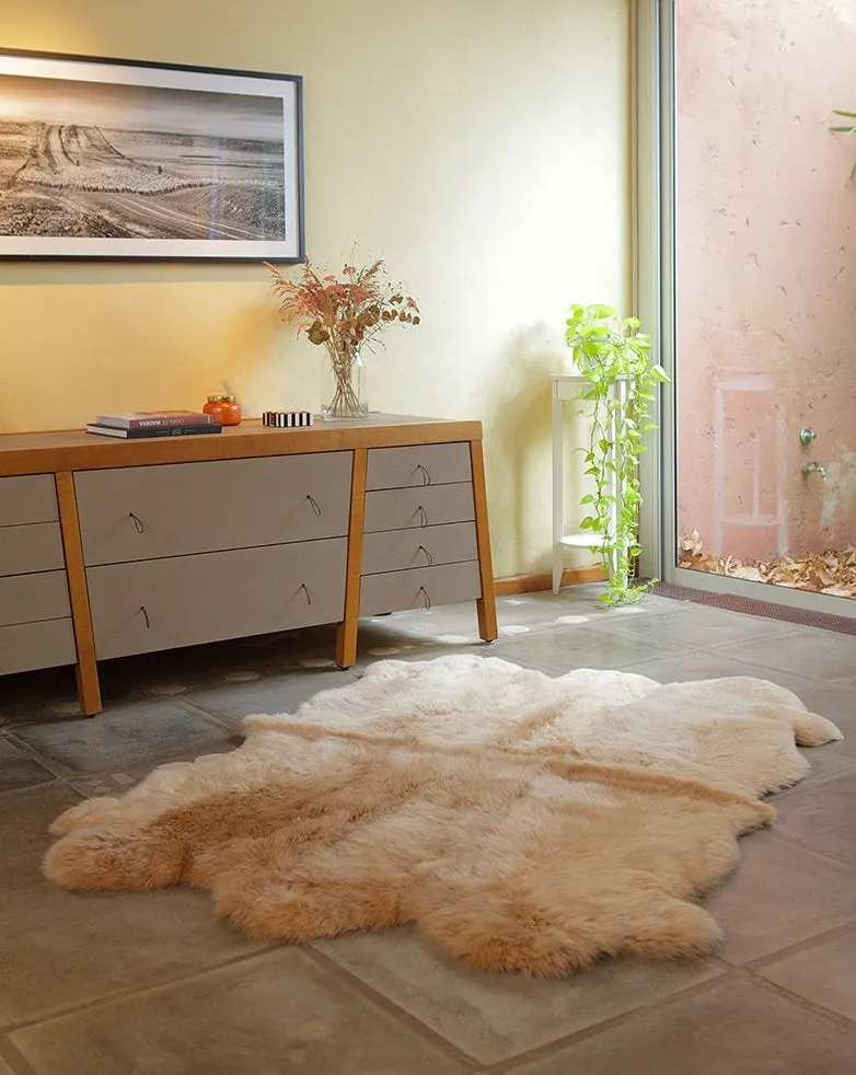 Six Piece Sheepskin Fur Rug - Beige Camel (4.7´ x  6.4´ )