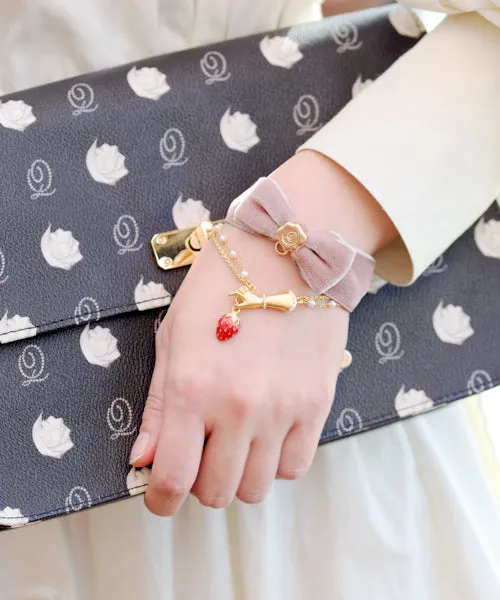 Sneak Strawberry Pearl Bracelet【Japan Jewelry】
