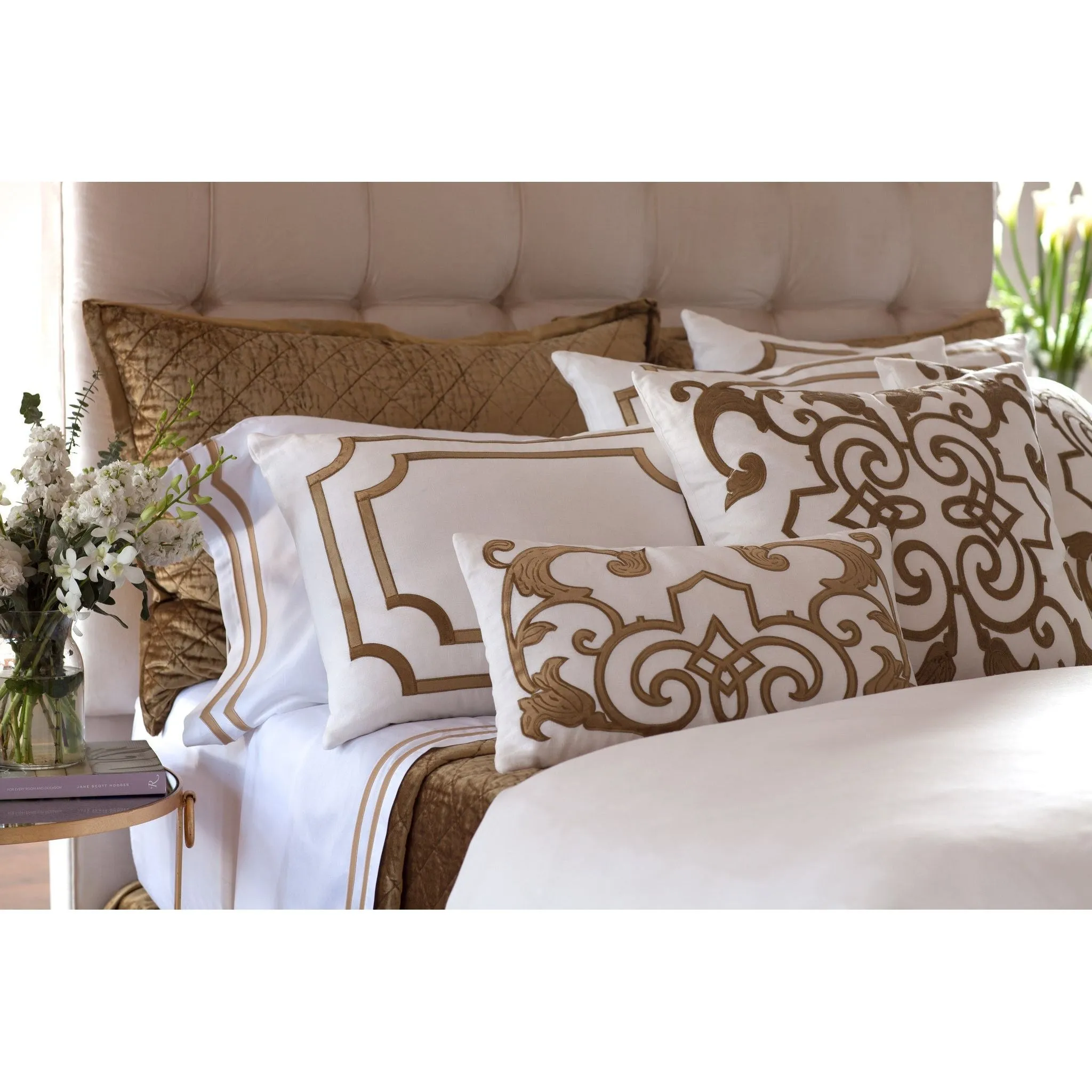 Soho European Pillow / White Linen / Straw Velvet
