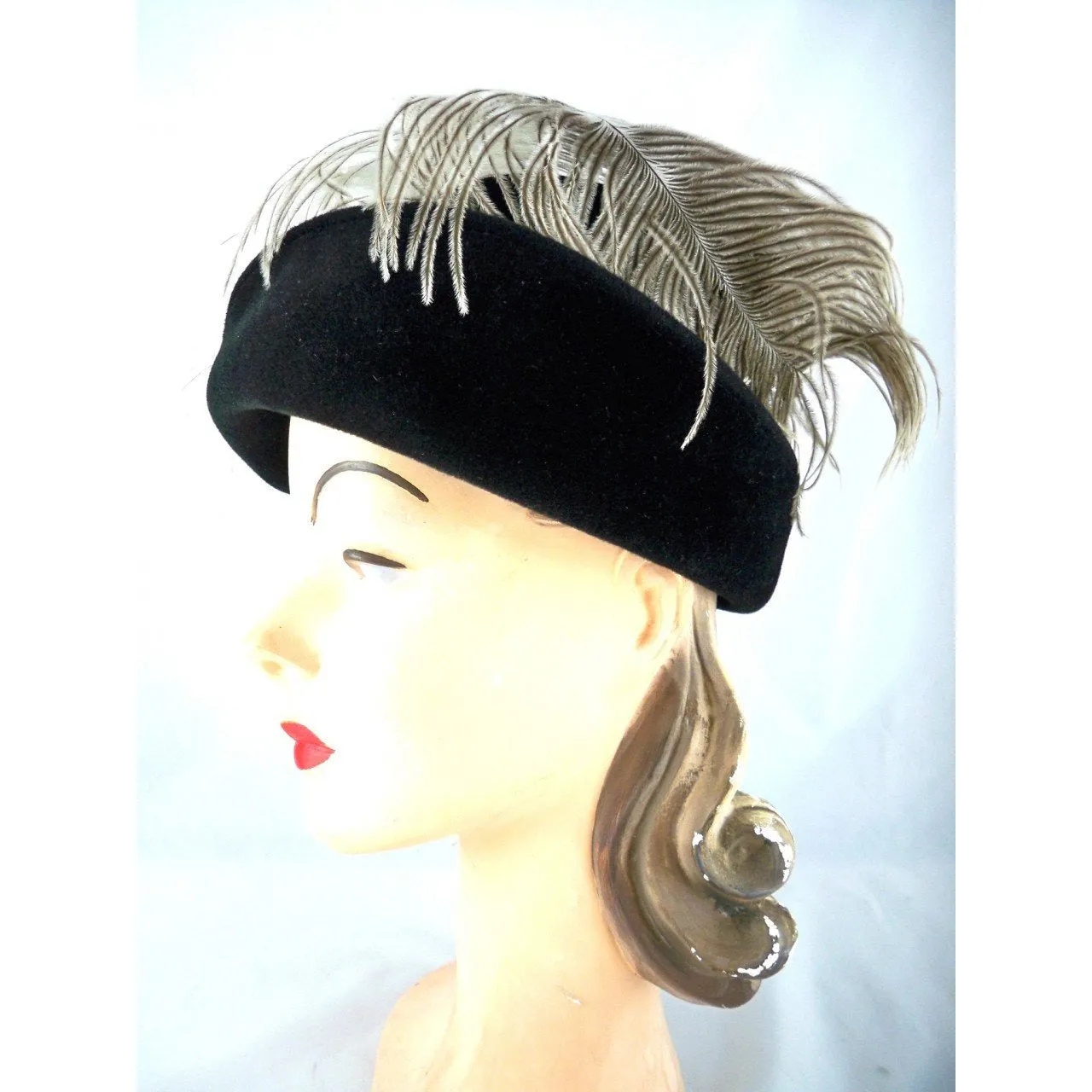 Stunning Vintage Ladies Black Hat w WHite Ostrich Feather Jack McConnell Boutique 1950s