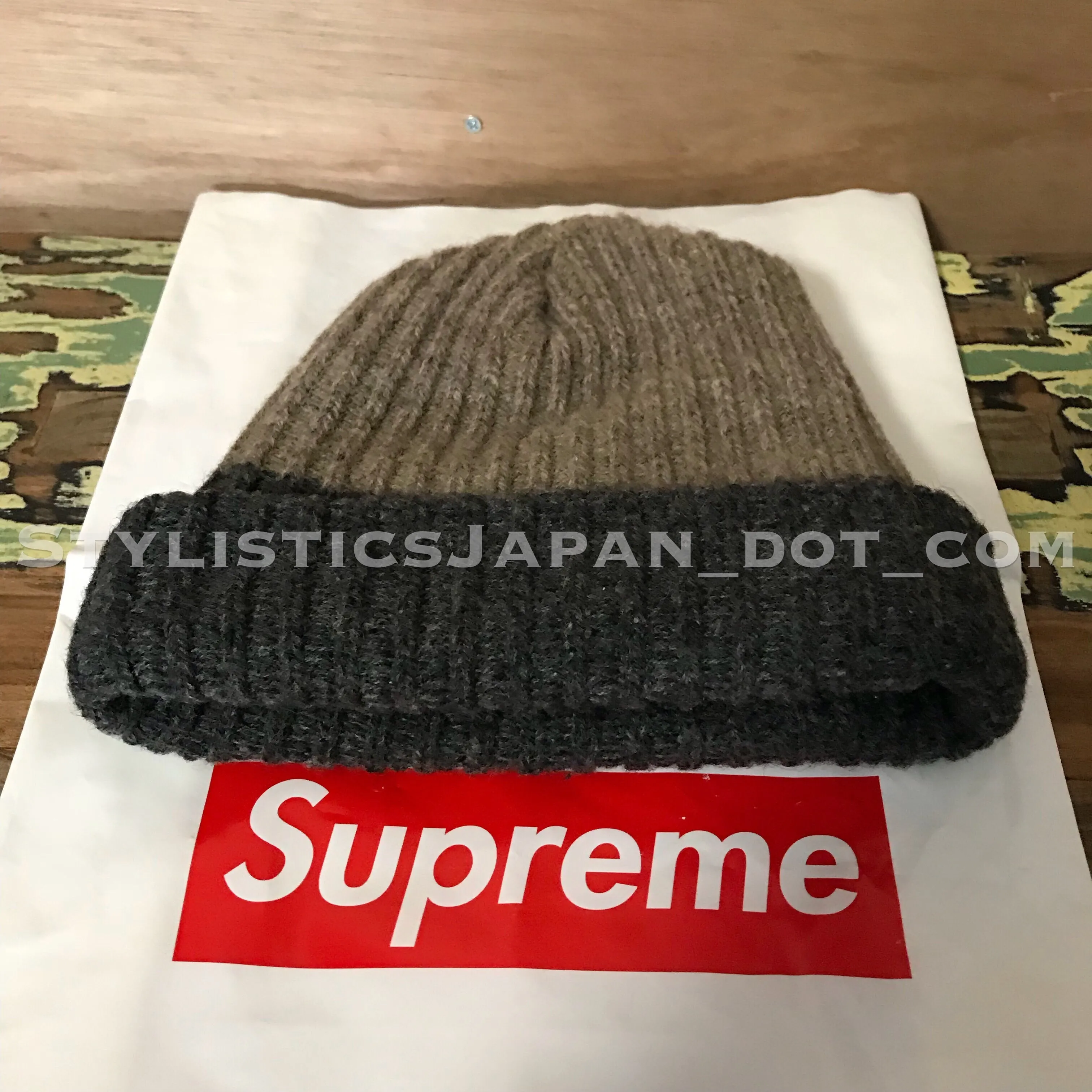 Supreme Vintage 'Patagonia' Two Tone Knit Beanie Beige/Grey