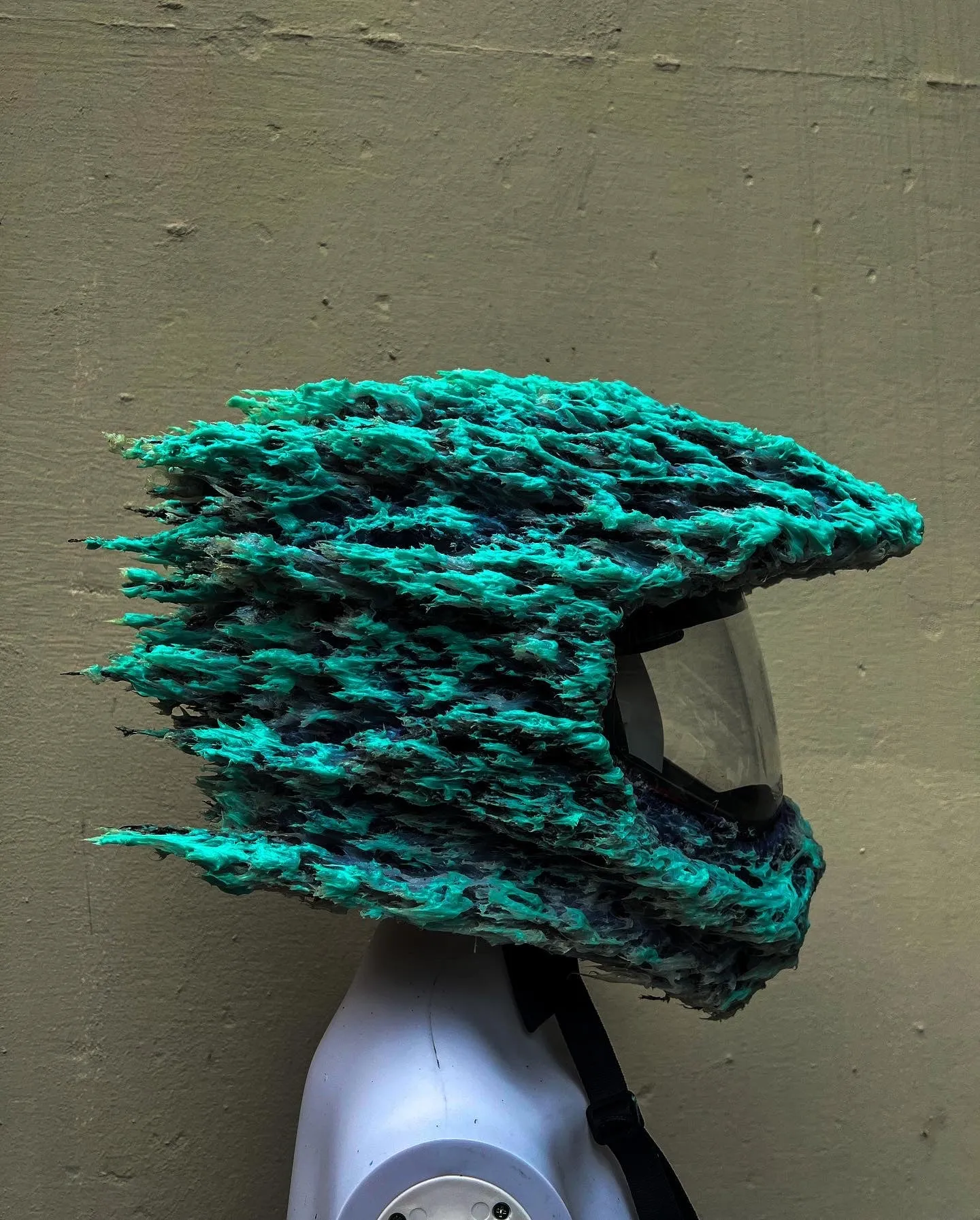 V3RNUM A47 Helmet