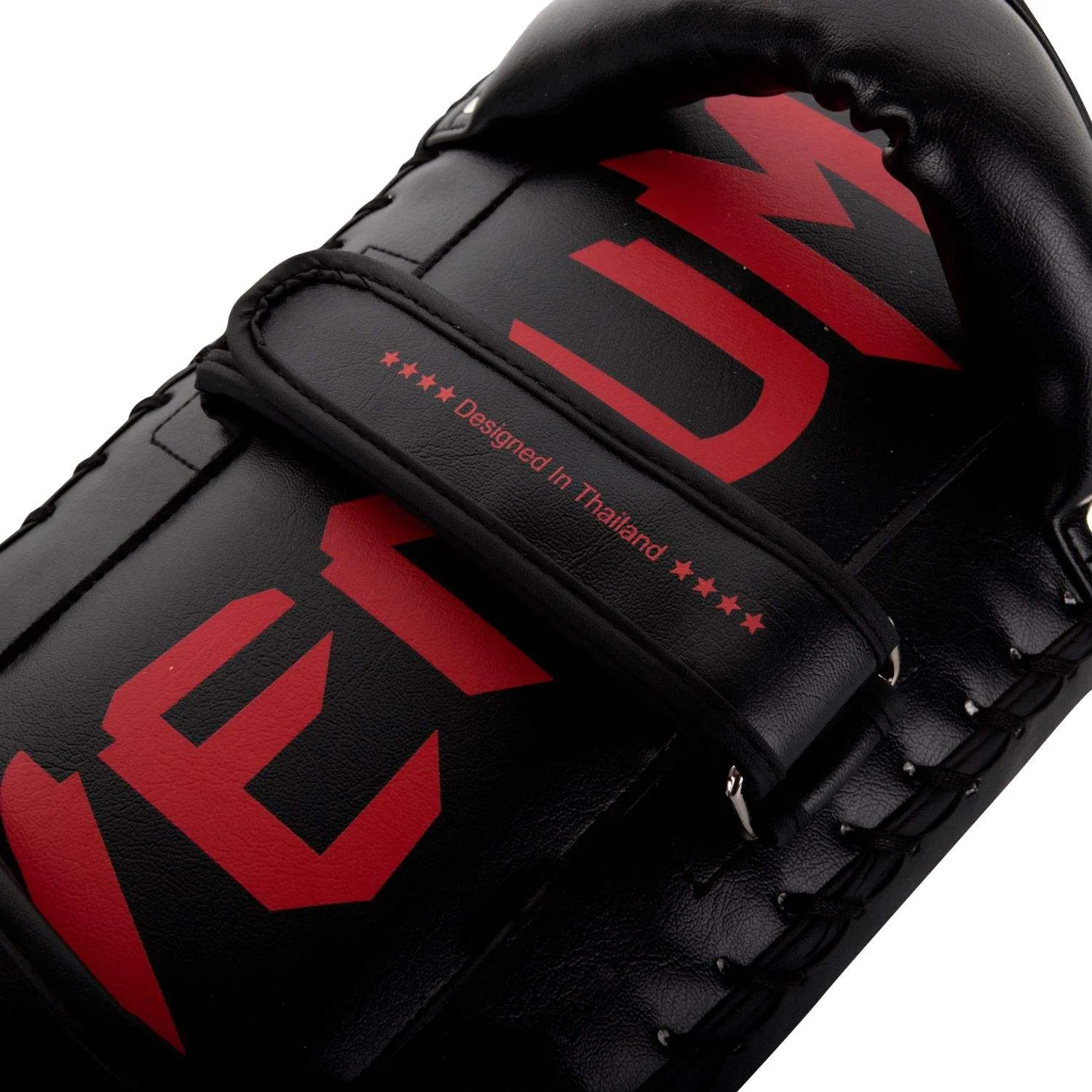 VENUM GIANT KICK PADS