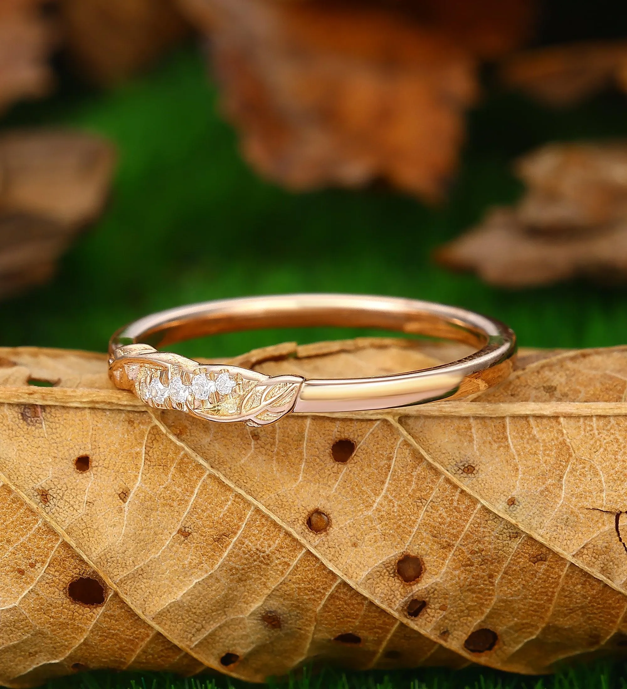 Vintage 14k Solid Gold Mossanite Leaf  Stackable Wedding Band