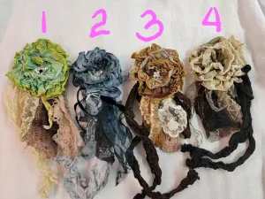 Vintage-Inspired Handcrafted Fabric Flowers Brooch/Necklace