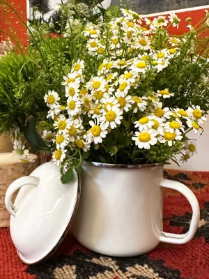 VINTAGE INSPIRED MUG - WHITE