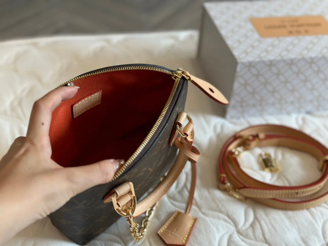 Vintage - Inspired Tote Bag