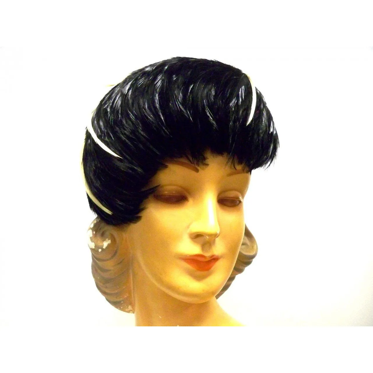 Vintage Ladies  Feather Hat  1950s Dramatic Black & Ivory