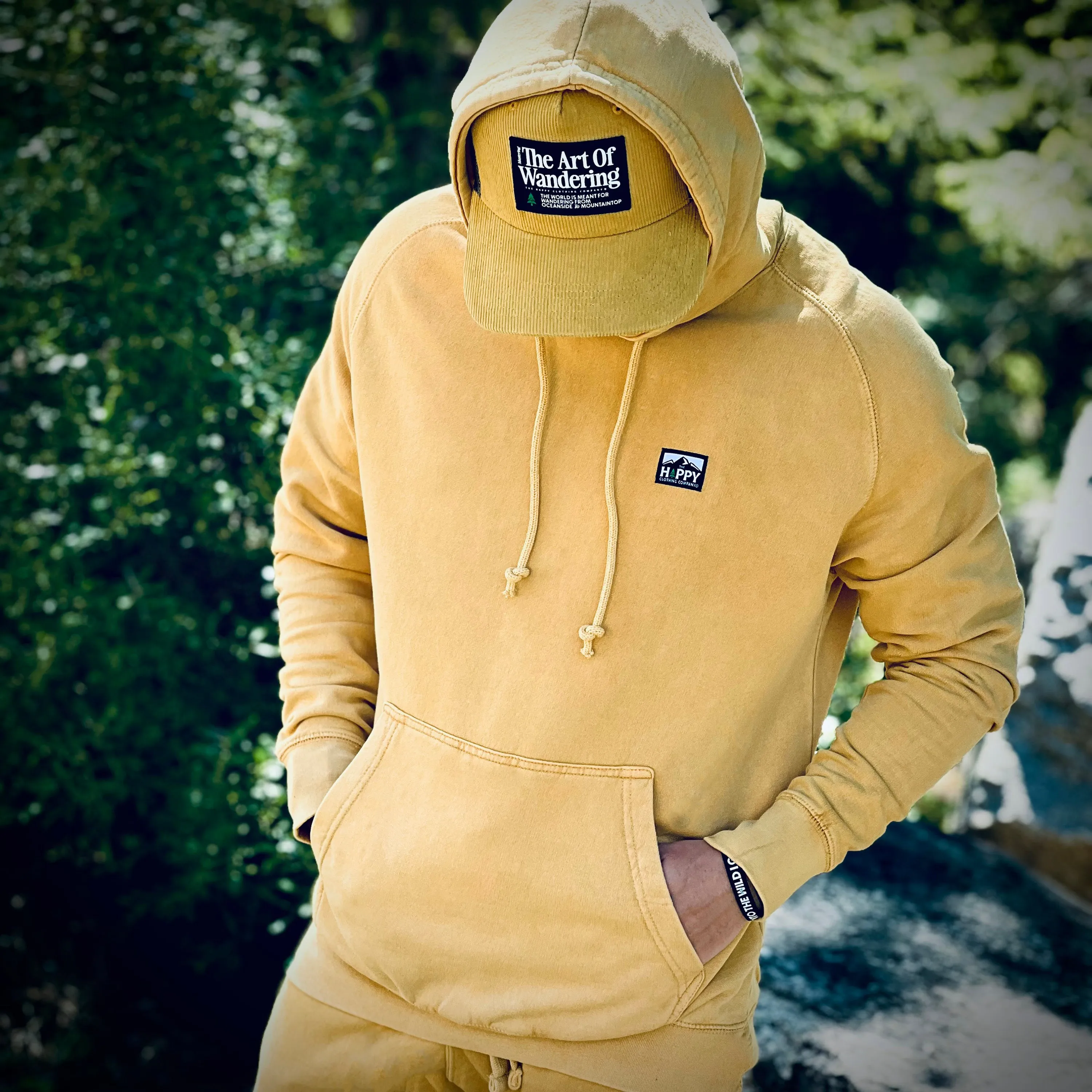 Vintage Mineral-Washed Raglan Hoodie w / Logo Label
