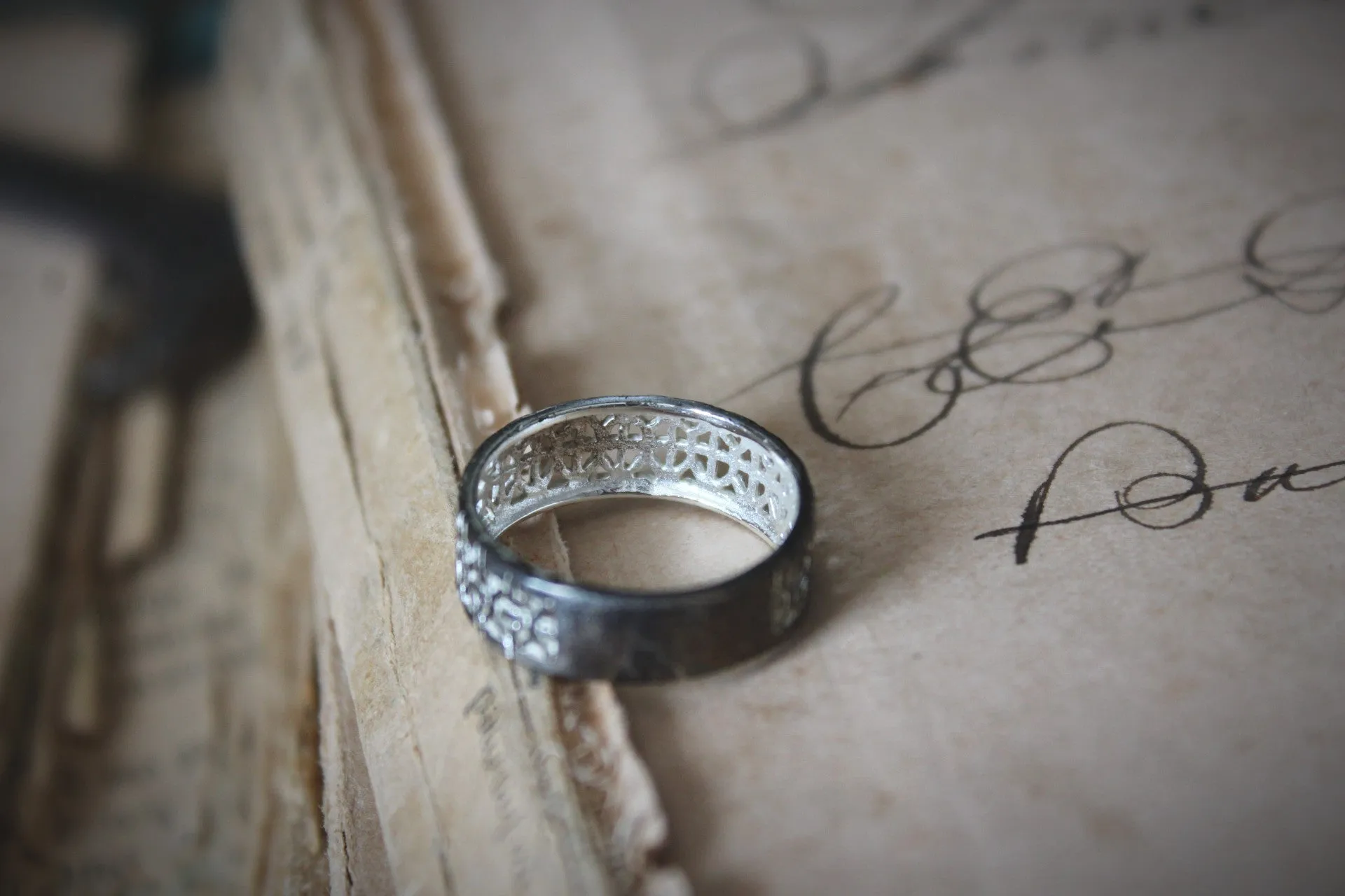 Vintage Openwork Lattice Sterling Silver Ring.