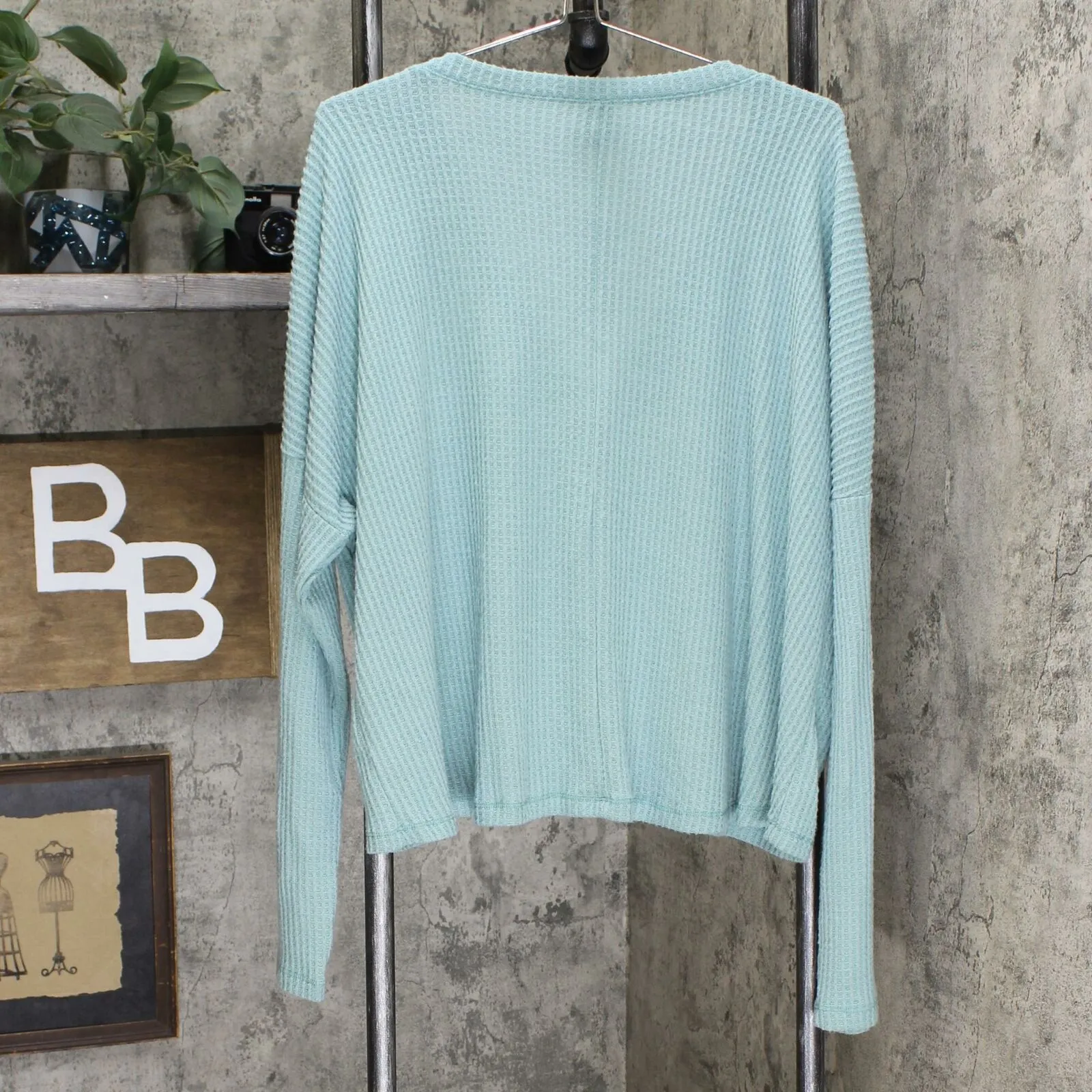 Wild Fable Women's Long Sleeve V-Neck Button Front Thermal Top