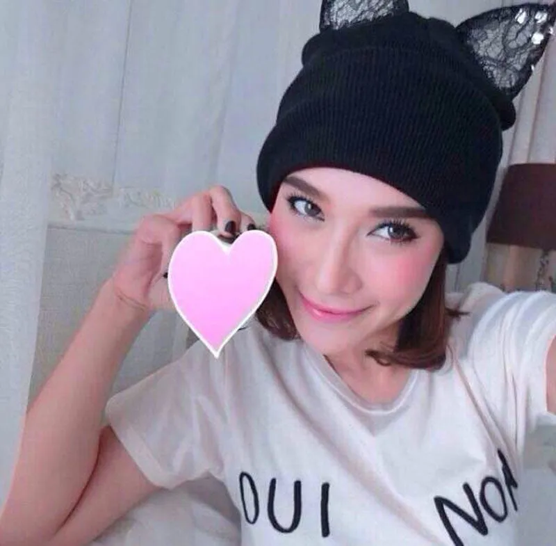 Winter Beanie Devil Cat Ear Lace Diamond Hat Crochet Braided Gorro Elastic Knitted Warm Ski Cap Beret Women Beanies 1MZ0500