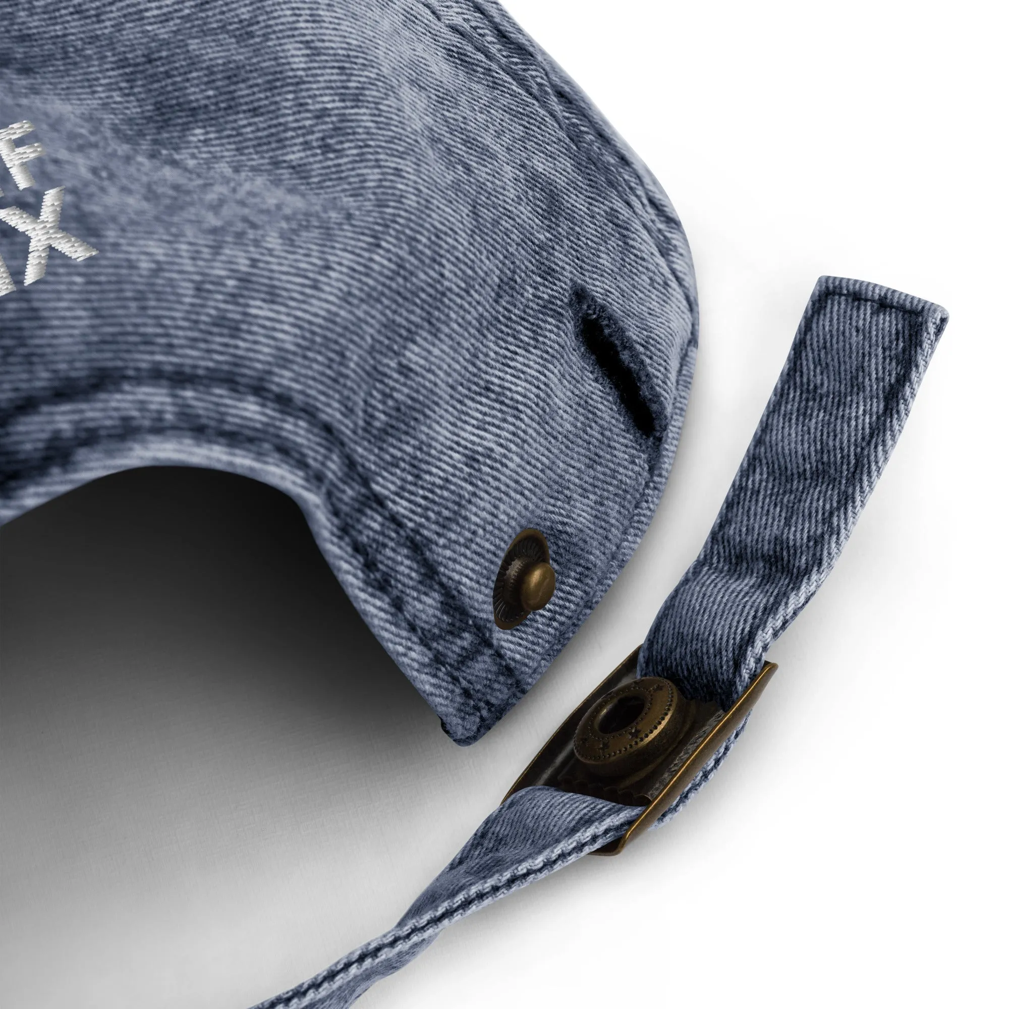 XCLUSIF POETIX WHITE LOGO Vintage Cotton Twill Cap